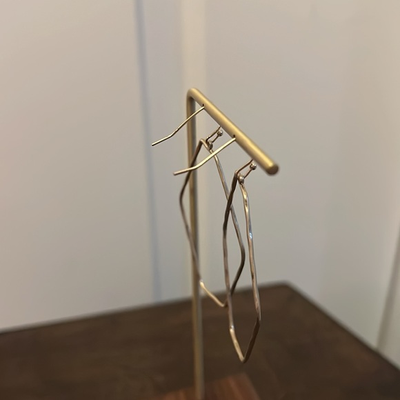 Gold Earrings - Picture 5 of 6